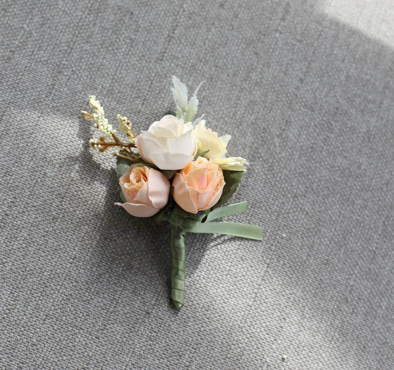 Gift Wrapping Groom And Groomsman Corsage - Image 9